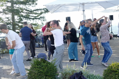 Zur Galerie -->
